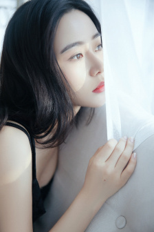 一边喂奶一边做着爱A